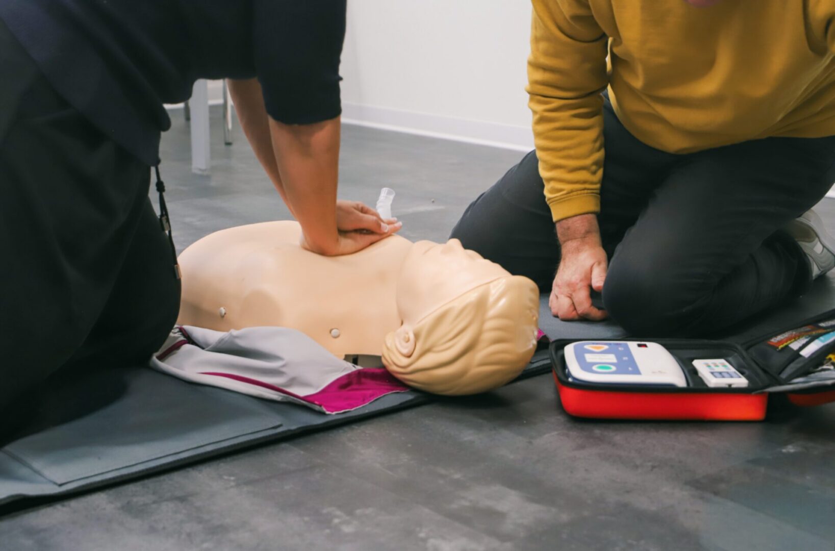 first aid course - company safety - cardiac massage - Basic Life Support